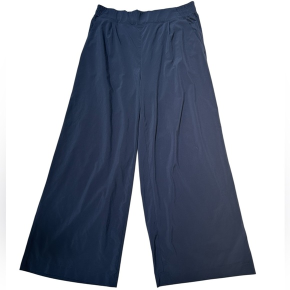 Athleta Brooklyn/Wide Leg Crop Pant (Style 531157-03) – Navy, Size 10T - Picture 3 of 9